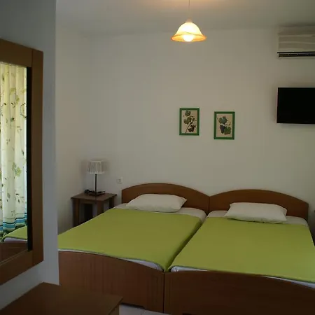 スタジオズ コスタ *